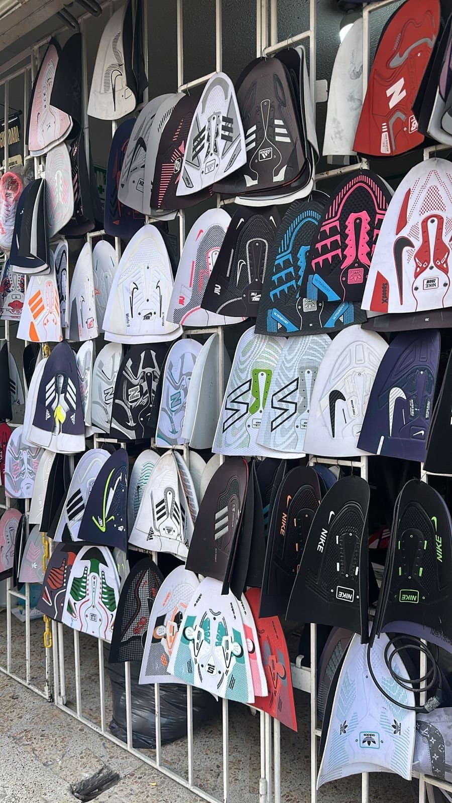 Merchandising producido por Merch Lab